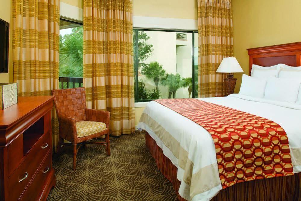 Отель Marriott'S Harbour Point And Sunset Pointe At Shelter Cove Хилтон-Хед-Айленд Экстерьер фото